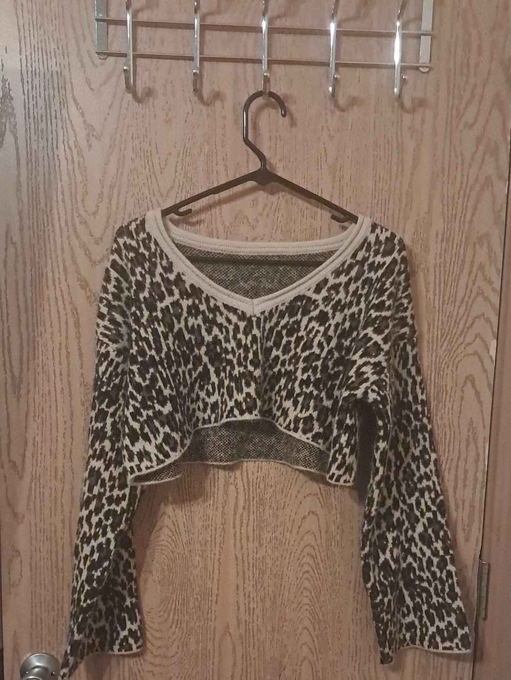 SHEIN Leopard Print V-Neck Sweater in Cream and Brown Medium